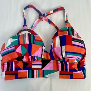 Eco beach bikini top never worn black Pink‎ pattern size Med